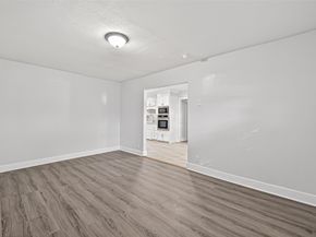 4729 Paradise Lane, Houston TX 77048