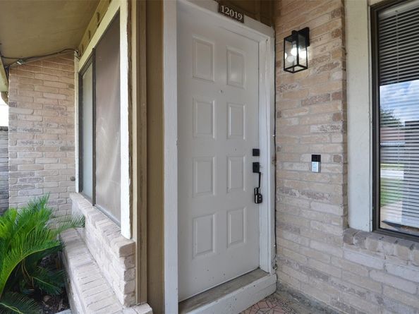 12019 Bob White Drive, Houston TX 77035