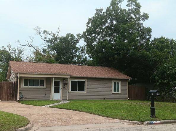 8913 Linda Vista Road, Houston TX 77078