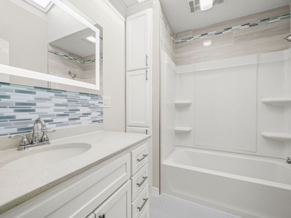 4023 Breakwood Drive, Houston TX 77025