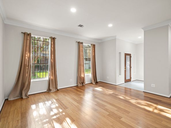 4023 Breakwood Drive, Houston TX 77025