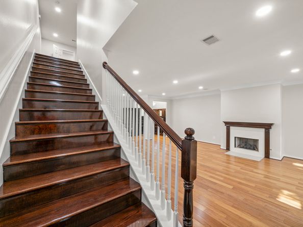 4023 Breakwood Drive, Houston TX 77025
