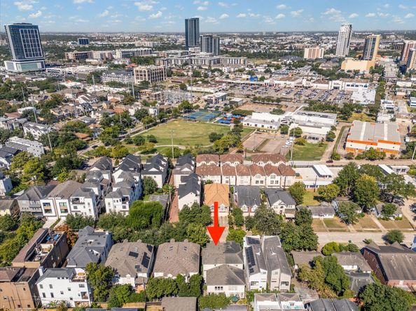 1533 Nevada Street, Houston TX 77006
