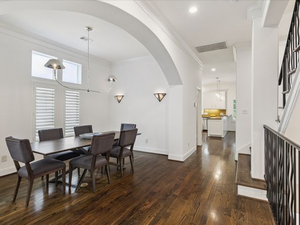 6635 Wanita Place B, Houston TX 77007