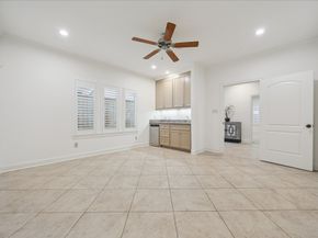 6635 Wanita Place B, Houston TX 77007