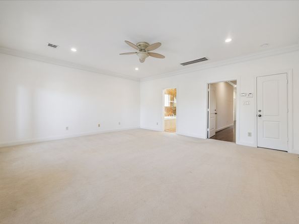 6635 Wanita Place B, Houston TX 77007