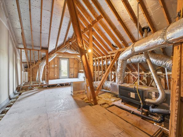 6635 Wanita Place B, Houston TX 77007