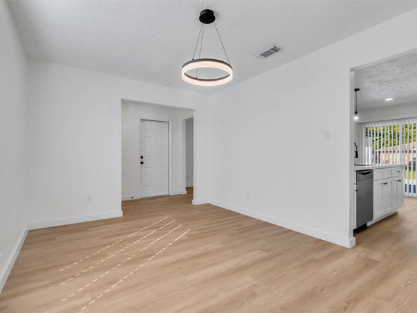 12123 Murr Way, Houston TX 77048