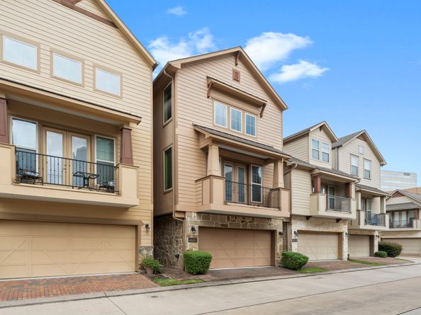 2623 Shady Woods Lane, Houston TX 77008