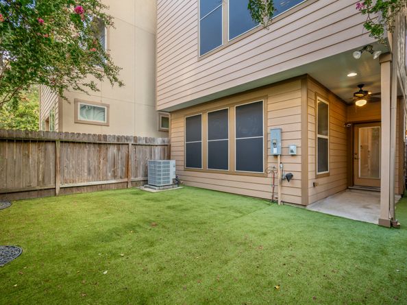 2623 Shady Woods Lane, Houston TX 77008