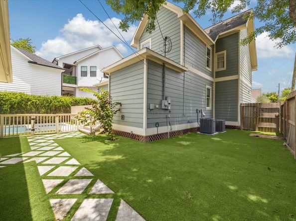 1101 Tabor Street, Houston TX 77009