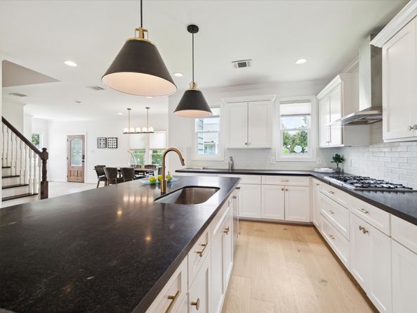 1101 Tabor Street, Houston TX 77009