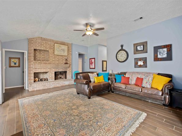 1923 Fernspray Lane, Houston TX 77084