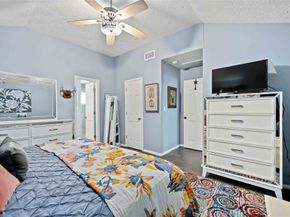 1923 Fernspray Lane, Houston TX 77084