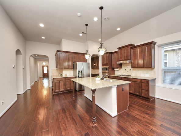 1118 Weldon Park Drive, Sugar Land TX 77479