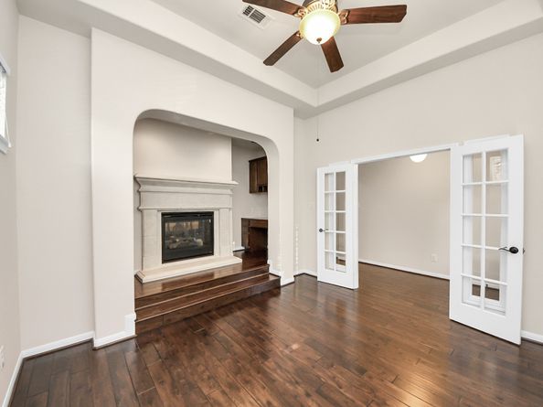 1118 Weldon Park Drive, Sugar Land TX 77479