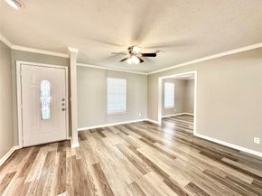 5818 Birchmont Drive, Houston TX 77092