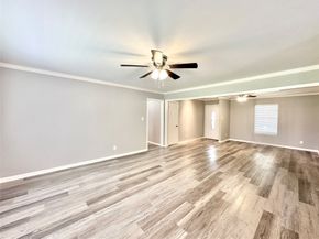 5818 Birchmont Drive, Houston TX 77092