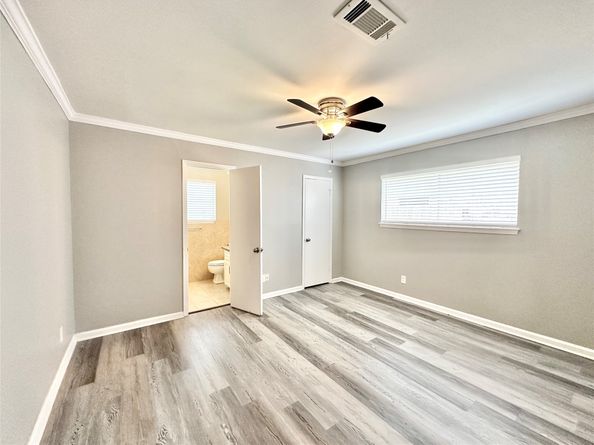 5818 Birchmont Drive, Houston TX 77092