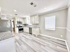 5818 Birchmont Drive, Houston TX 77092