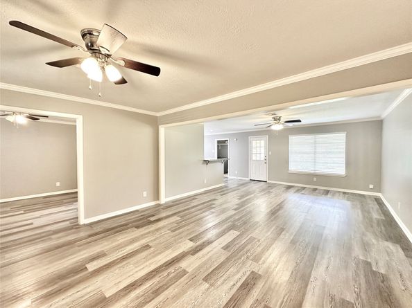 5818 Birchmont Drive, Houston TX 77092