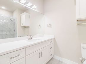 9821 Richcroft Street, Houston TX 77029