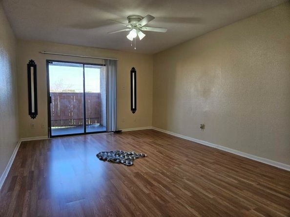 8433 Hearth Drive 38, Houston TX 77054