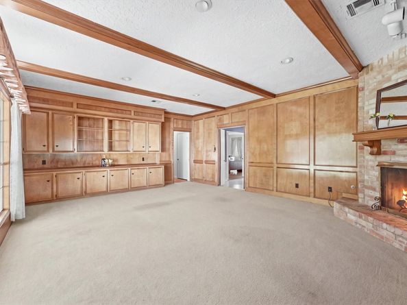 2119 Thousand Pines Drive, Houston TX 77339
