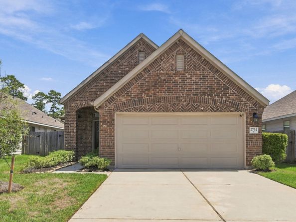 2734 Meadow View Lane, Conroe TX 77385