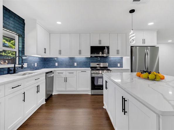6207 Hirondel Street, Houston TX 77087