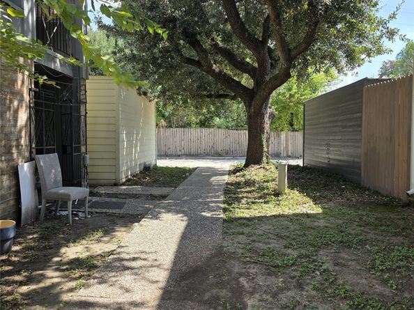 10267 S Gessner Road, Houston TX 77071