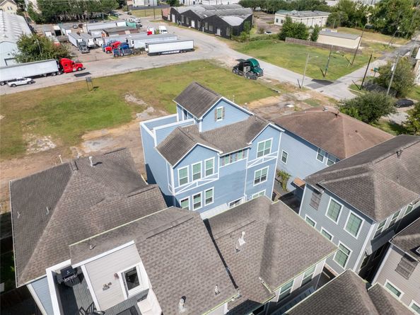 3009 Bell Street B, Houston TX 77003