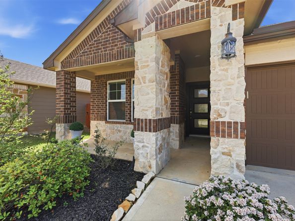 2304 W Winding Pines Drive, Tomball TX 77375