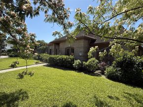 11527 Cedar Creek Drive, Houston TX 77077