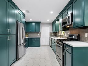 5618 Nina Lee Lane, Houston TX 77092