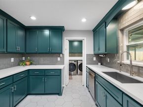 5618 Nina Lee Lane, Houston TX 77092