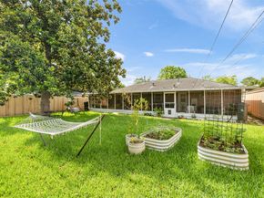 5618 Nina Lee Lane, Houston TX 77092