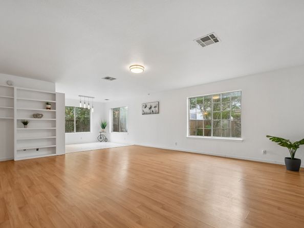 20802 Pacers Gait Lane, Pflugerville TX 78660