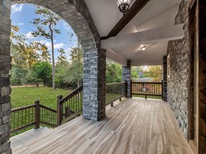83 White Oak Drive N, Woodbranch TX 77357