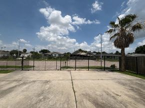 1006 Kress Street, Houston TX 77020