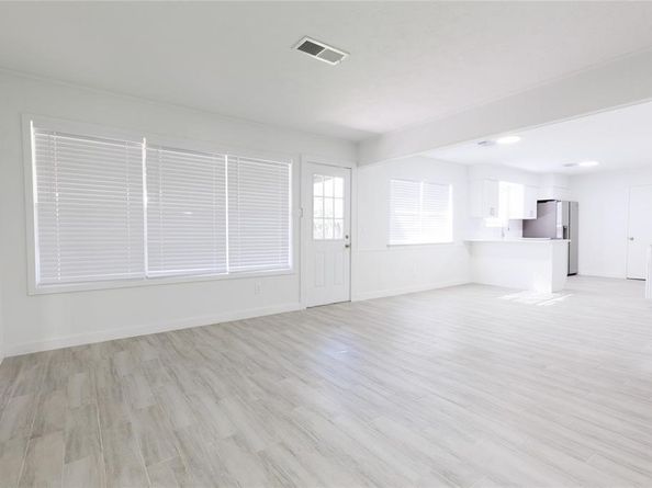 2510 Straight Creek Drive, Houston TX 77017