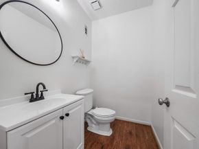 5 Hidden Pond Place, The Woodlands TX 77381
