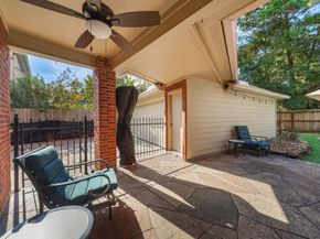 5 Hidden Pond Place, The Woodlands TX 77381