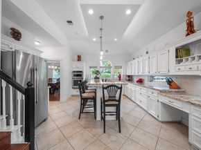 5 Hidden Pond Place, The Woodlands TX 77381
