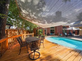 5 Hidden Pond Place, The Woodlands TX 77381