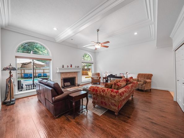 5 Hidden Pond Place, The Woodlands TX 77381