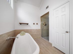 5 Hidden Pond Place, The Woodlands TX 77381