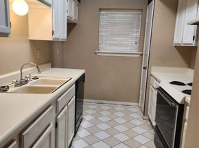 7399 Regency Square Court 7399, Houston TX 77036