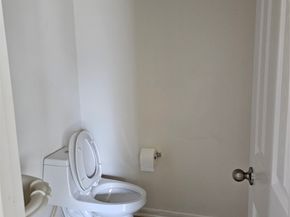 13231 Barrow Point Lane, Houston TX 77014