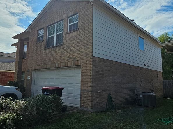 13231 Barrow Point Lane, Houston TX 77014